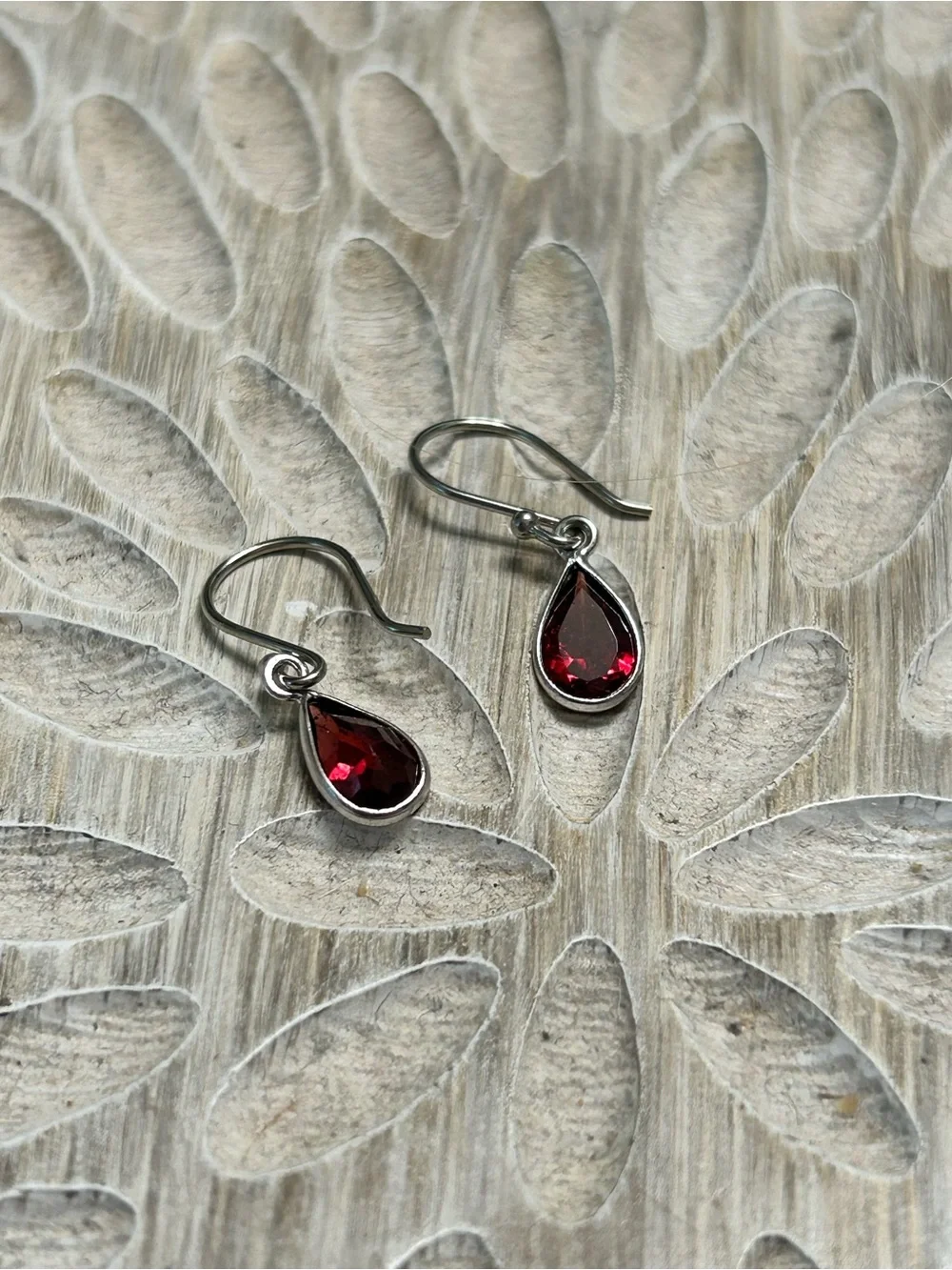Sterling Silver Teardrop Garnet-Red Drop Earrings